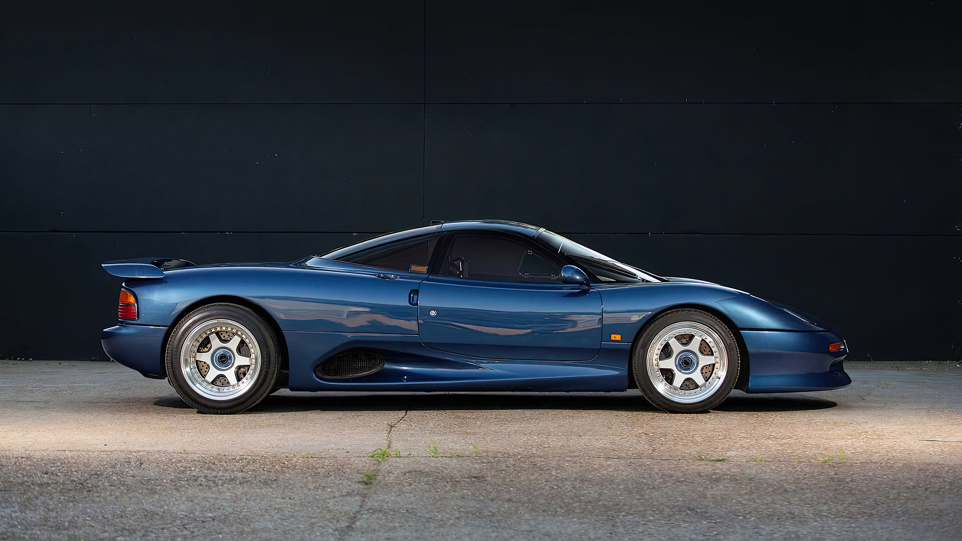 1990 Jaguar XJR-15 2