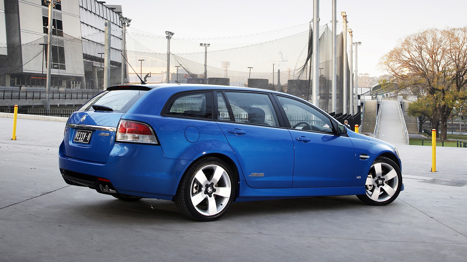 2008 Holden Commodore SS-V Sportwagon 2