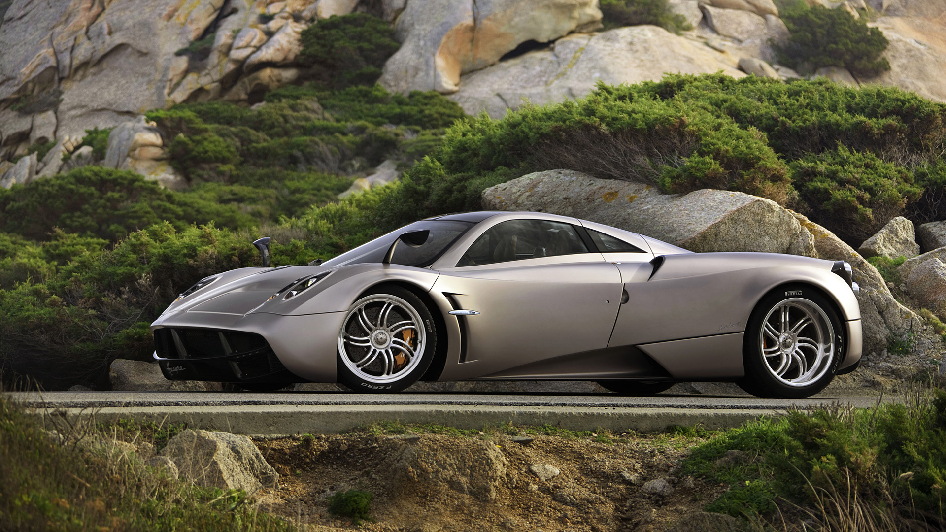 2011 Pagani Huayra 4