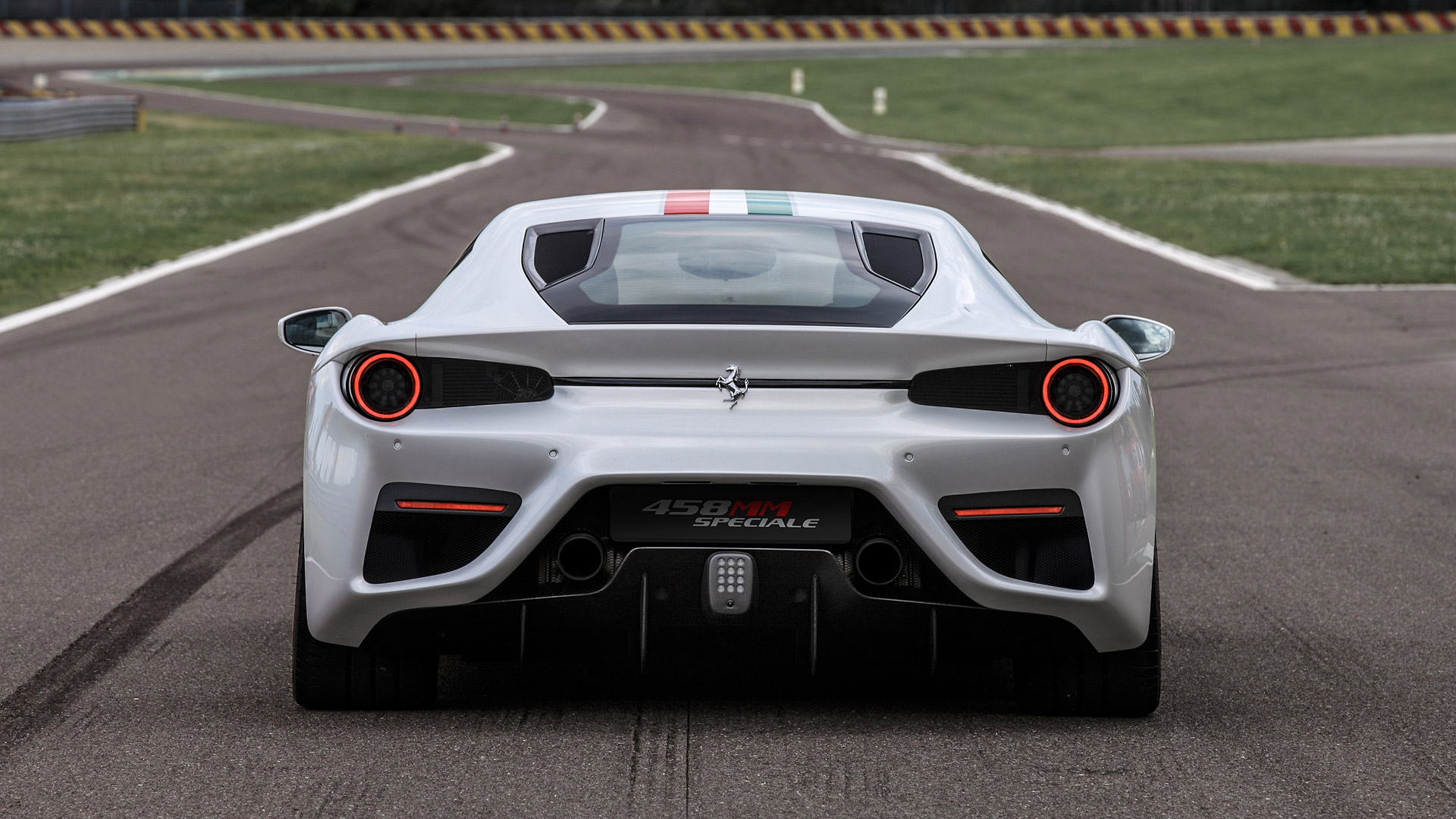 2016 Ferrari 458 MM Speciale 3