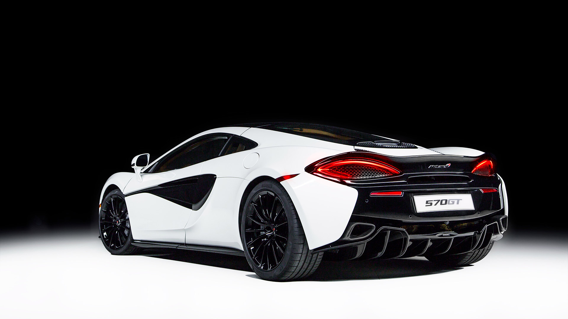 2016 McLaren 570GT MSO Concept 2