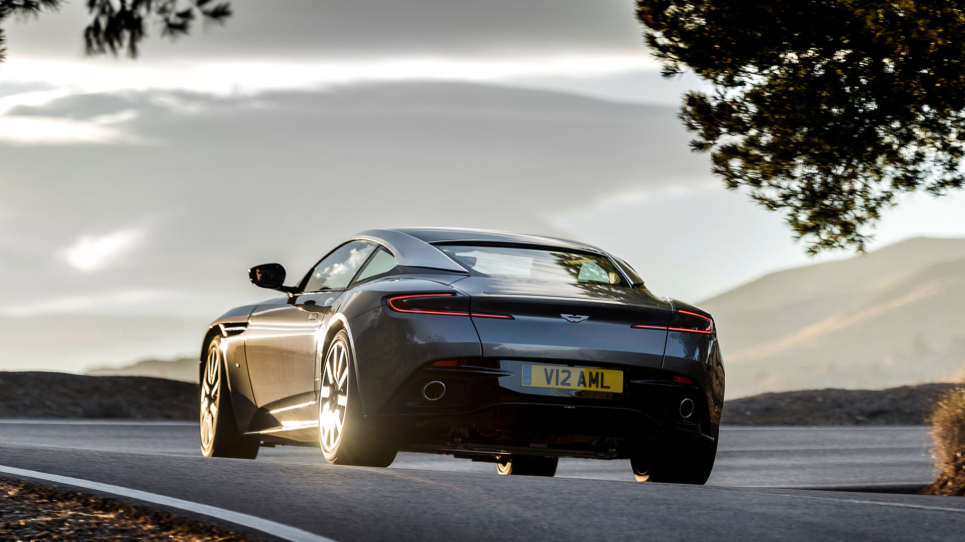 2017 Aston Martin DB11 5