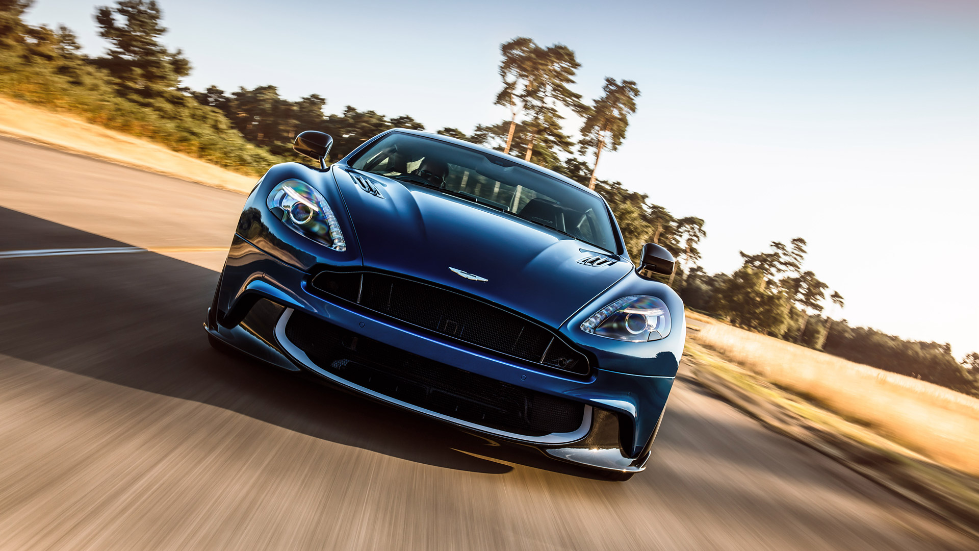 2017 Aston Martin Vanquish S 5
