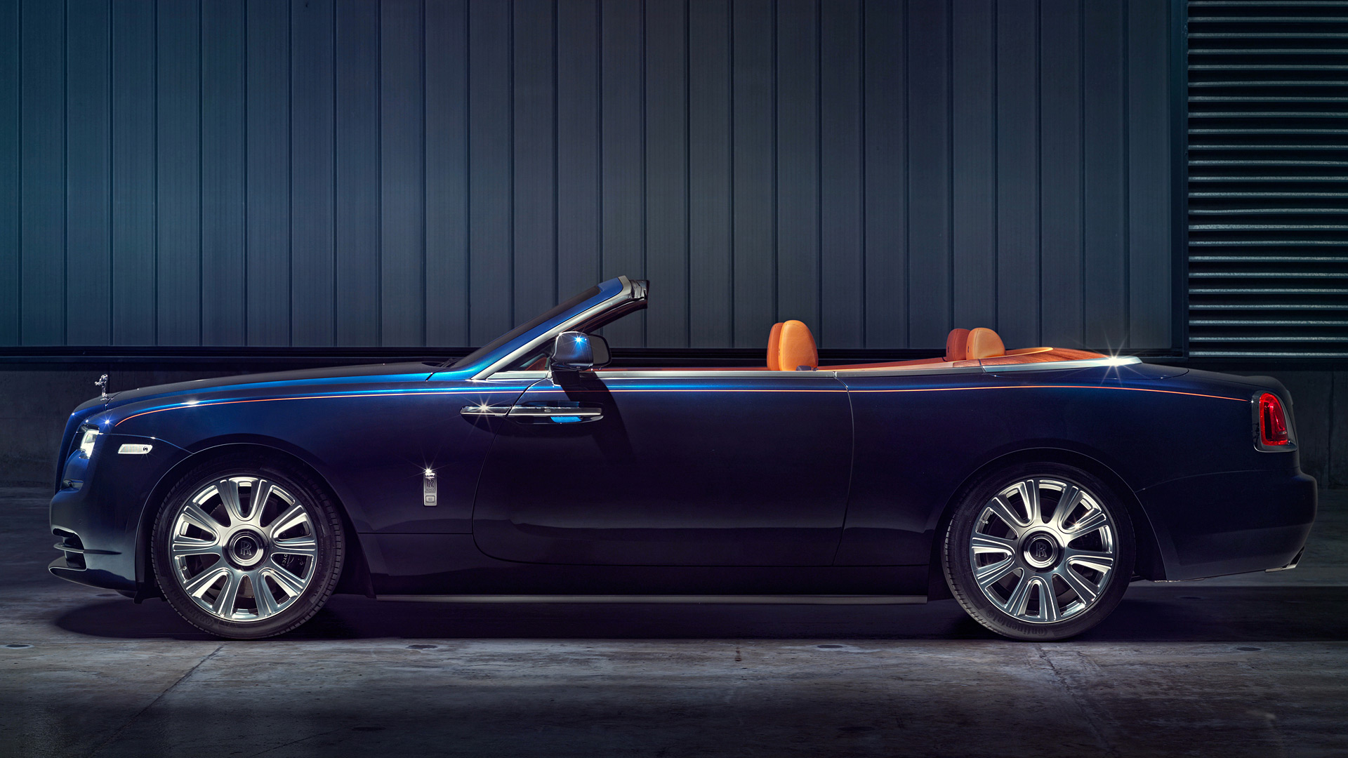 2017 Rolls-Royce Dawn 2