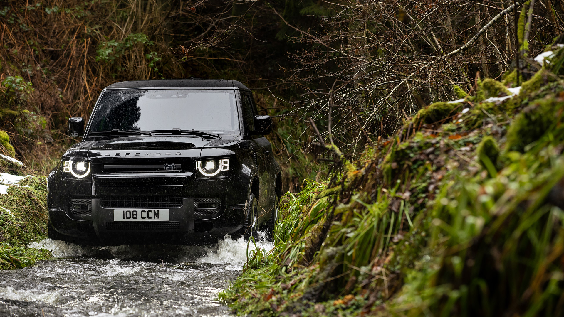 2022 Land Rover Defender V8 2