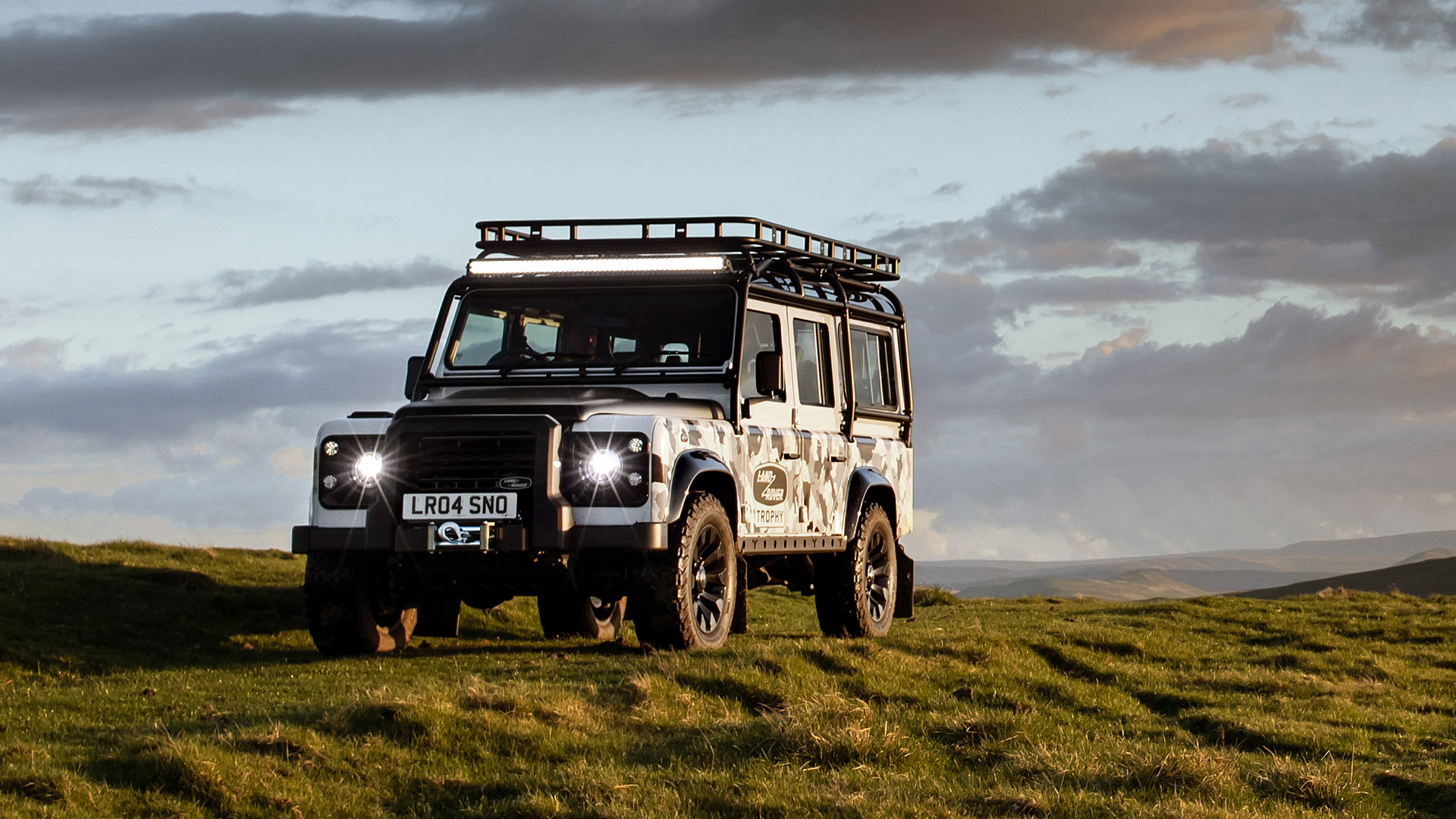 2022 Land Rover Defender Works V8 Trophy II