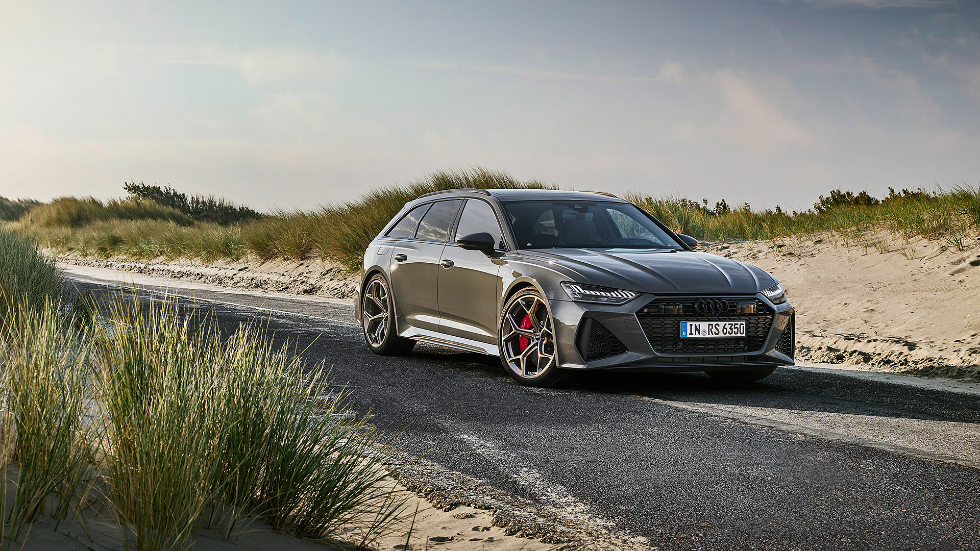 2023 Audi RS6 Avant Performance