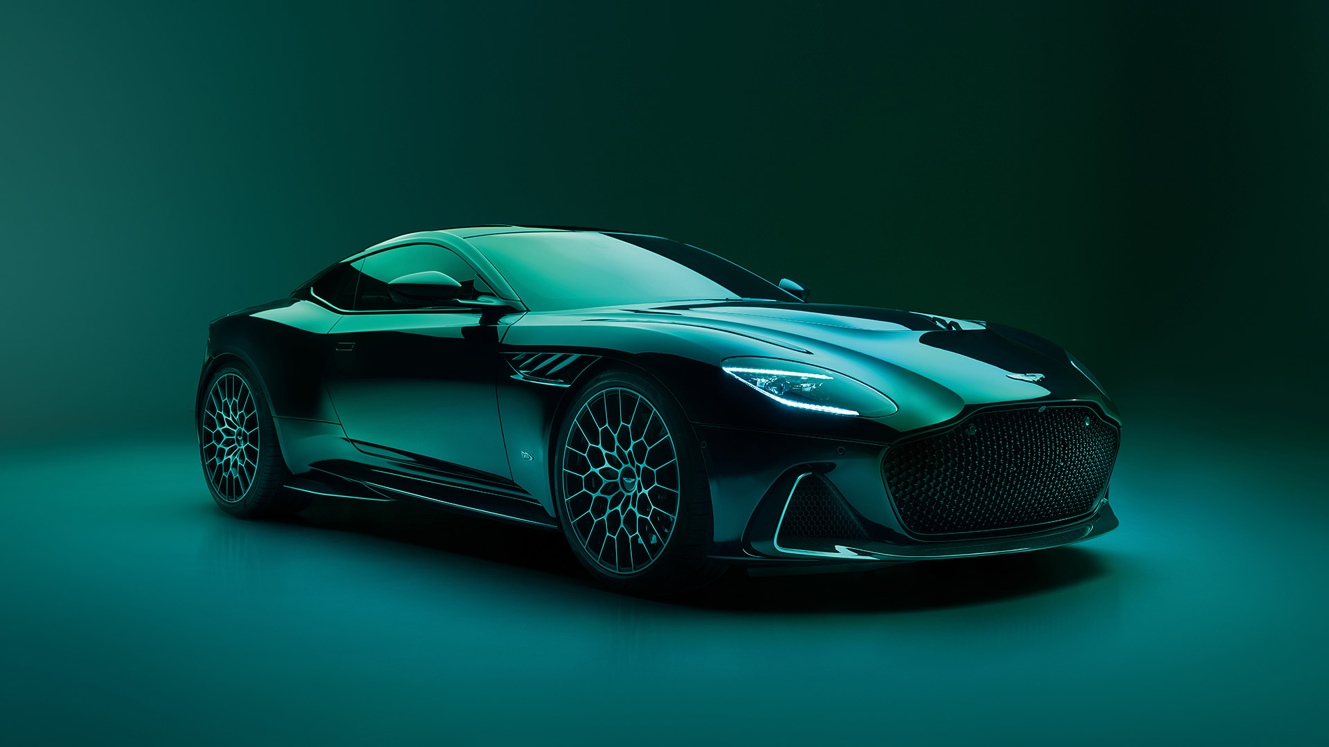 2024 Aston Martin DBS 770 Ultimate