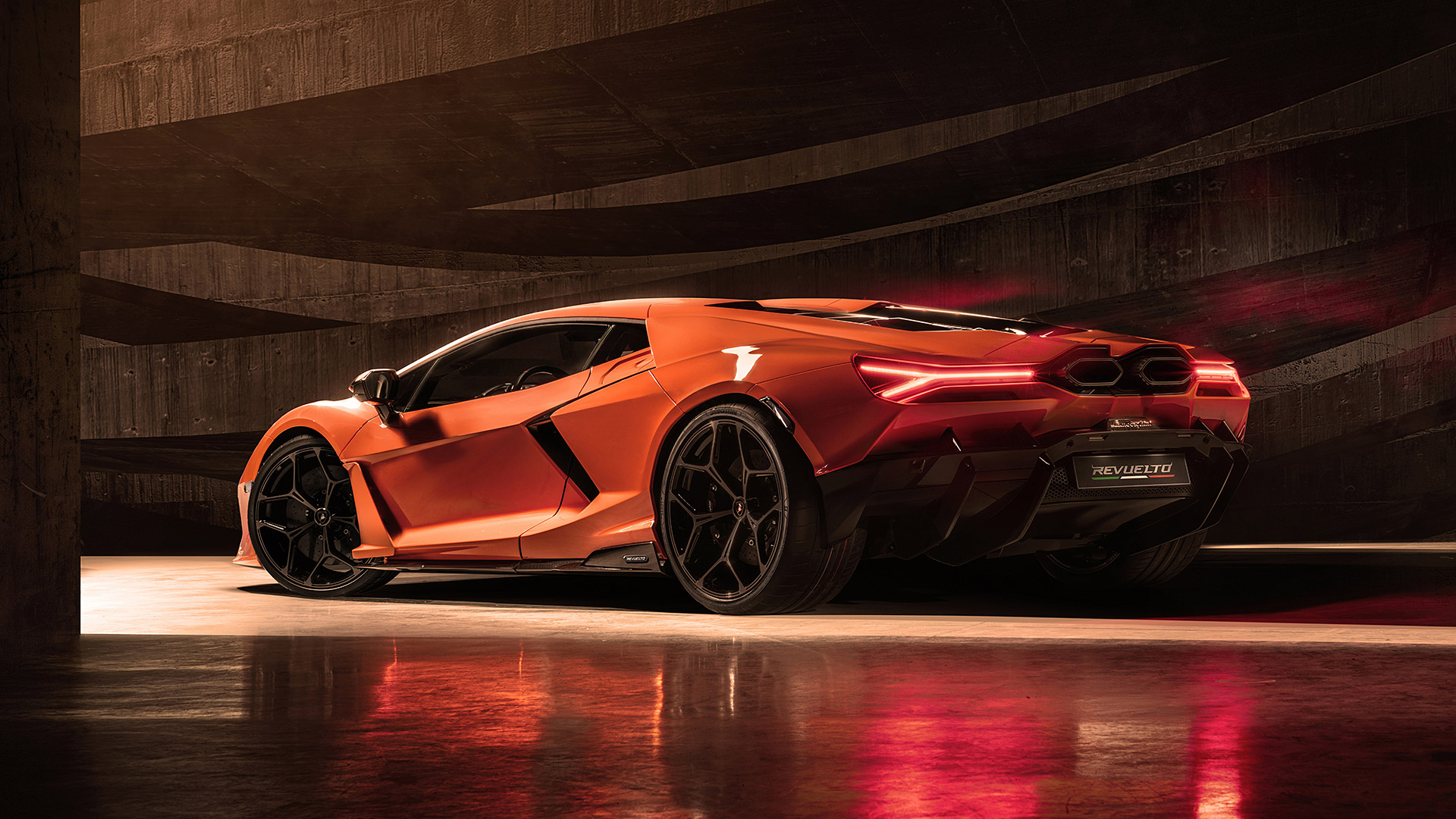 2024 Lamborghini Revuelto 3